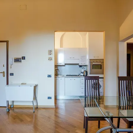 2 Bedroom Cozy In * Florence