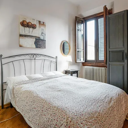 Apartment 2 Bedroom Cozy In Florence