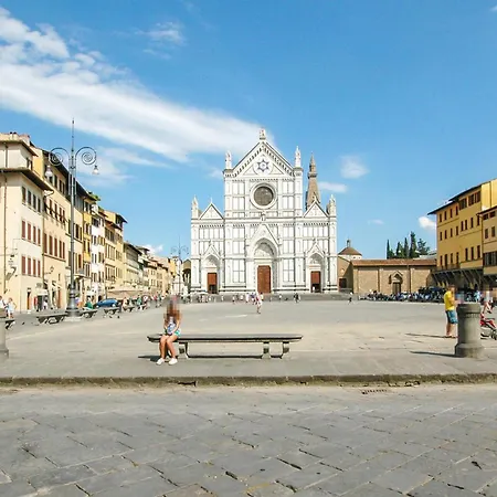 2 Bedroom Cozy In Florence